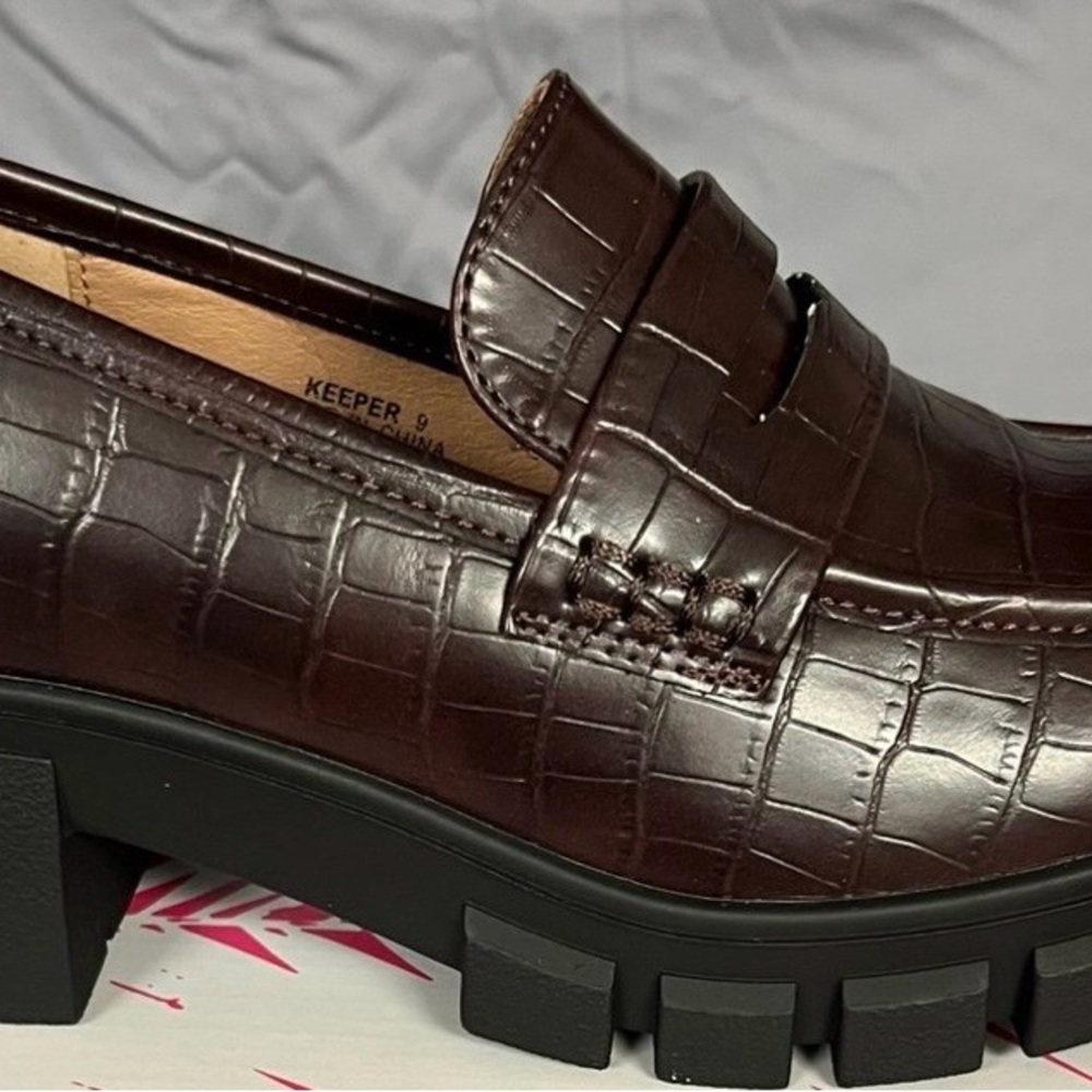 Women’s  Brown Loafers